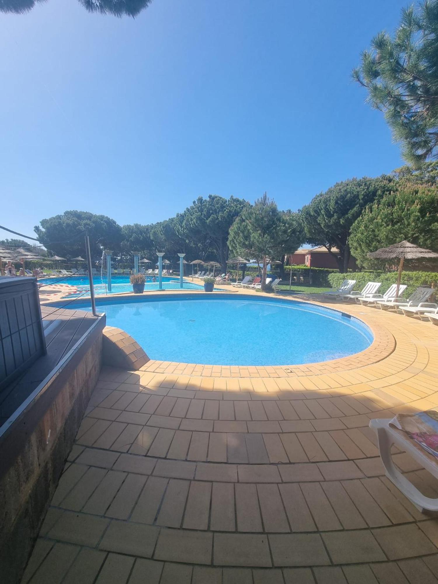 Apart T2 Praia Dos Bicos Albufeira Luaran gambar